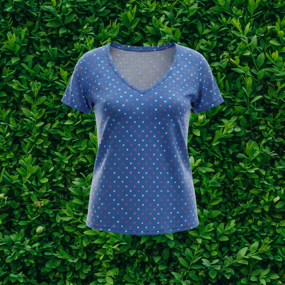 New Lilly Pulitzer Etta V-Neck T-Shirt L Borealis Blue Squared Print Size Small